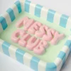 Ablageschale eckig mit Schriftzug "Messy Club" für kleine Utensilien