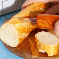 Brotmesser in Baguetteoptik 2-teilig mit Hülle aus Akazienholz