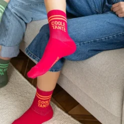 Damensocken COOLE TANTE Gr. 36-39 rote Socken mit Streifen & Schriftzug für coole Tanten