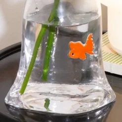 Design Glasvase mit Goldfisch – Deko Vase aus klarem Glas 22 cm