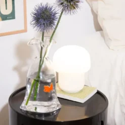 Design Glasvase mit Goldfisch – Deko Vase aus klarem Glas 22 cm