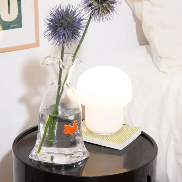 Design Glasvase mit Goldfisch – Deko Vase aus klarem Glas 22 cm