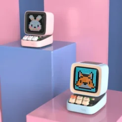 DitooPro - LED Lautsprecher, Game-Konsole, Wecker, Pixel Art, Radio - blau