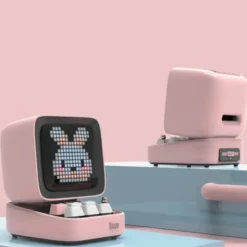 DitooPro - LED Lautsprecher, Game-Konsole, Wecker, Pixel Art, Radio - rosa