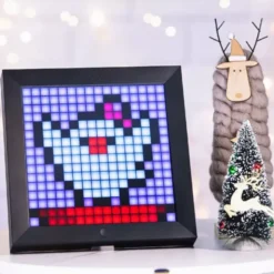 DIVOOM PIXOO - Digitaler Bilderrahmen mit Pixel Design zum Selbstgestalten