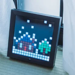 DIVOOM PIXOO - Digitaler Bilderrahmen mit Pixel Design zum Selbstgestalten
