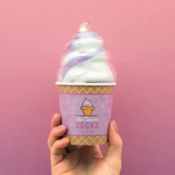 Eiscreme Socken Blueberry Ripple – Socken in Eisbecher Verpackung