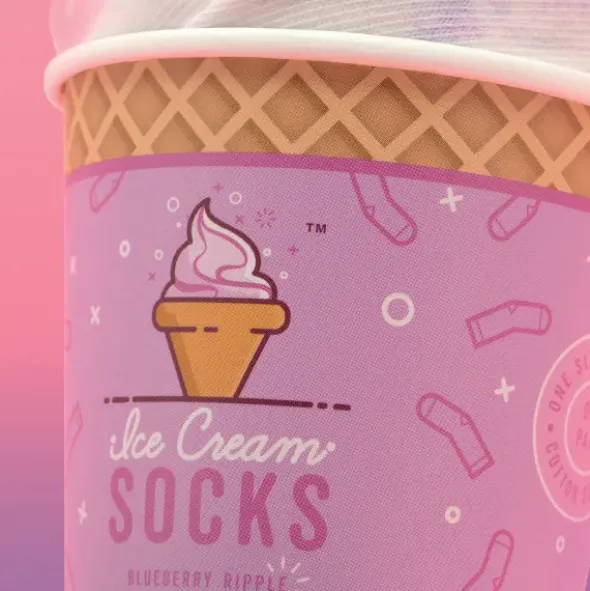 Eiscreme Socken Blueberry Ripple – Socken in Eisbecher Verpackung