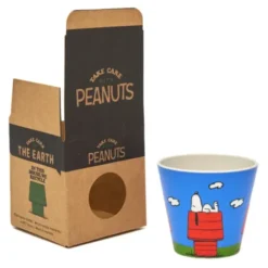 Espressotasse Snoopy aus Kunststoff - Peanuts Espressobecher Snoopy auf Hundehütte