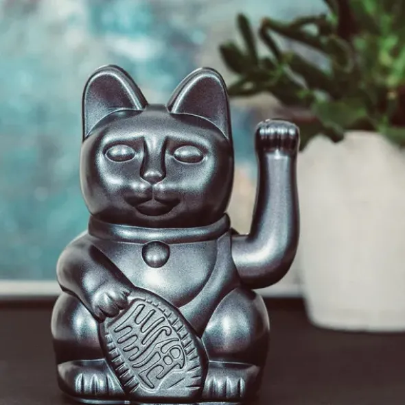 Glückskatze / Winkekatze Galaxy Metallic