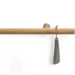 Griffhalter You will need me – Wandhalter aus Eichenholz für Bad & Wohnbereich