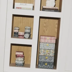 Große Schmuckbox aus Stoff, braun mit weißem Blumenmuster – LIBERTY MORTIMER