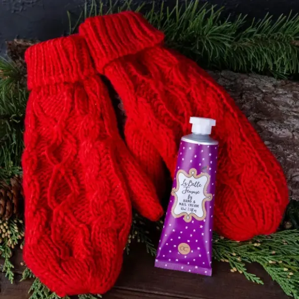 Handpflegeset La Belle Femme Weihnachten - Handcreme & Strickhandschuhe