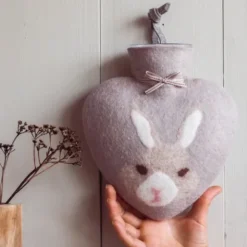 Herz Wärmflasche aus Filz - HASE BUNNY, nebelgrau