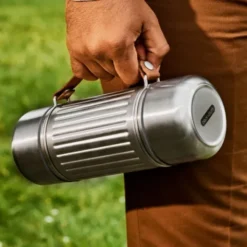Isolierflasche Duo mit 2 Bechern 1,0 l Edelstahl