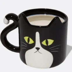 Katzentasse aus Keramik – schwarze Tasse im Katzen-Design