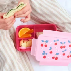 Kinderlunchbox 1,2 l mit Kirschen Motiv rosa - 3 Fächer mit herausnehmbarer Innenschale