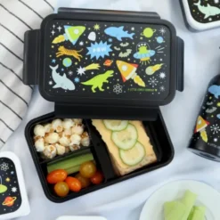 Kinderlunchbox 1,2 l mit Weltraum Motiv schwarz - 3 Fächer mit herausnehmbarer Innenschale
