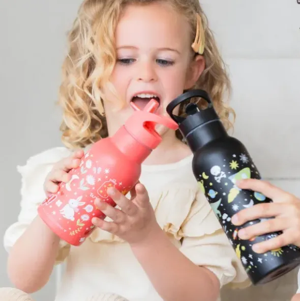 Kindertrinkflasche 0,35 l in korallenrosa mit Stickermotiv - Edelstahlflasche doppelwandig mit Strohhalm & Sporttrinkverschluss
