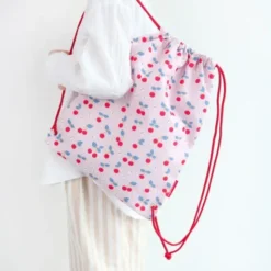 Kinderturnbeutel 42 x 32 cm mit Kirschenmotiv - rosa Sportbeutel CHERRIES mit Innentasche