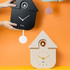 Kuckucksuhr weiß mit Pendel mint, Wand-/Tischuhr CUCKOO mit Vogel & Kuckucksruf