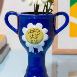 Minivase TROPHY 11,5 cm blau – kleine Pokal Vase