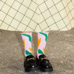 Motivsocken Tulpen - Spruchsocken "Tulips can´t bloom without rain"