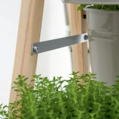 Pflanzleiter aus Holz – Blumenleiter mit schwenkbaren Pflanztöpfen steingrau