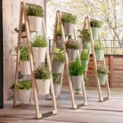 Pflanzleiter aus Holz – Blumenleiter mit schwenkbaren Pflanztöpfen weiß