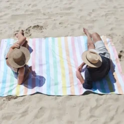 Picknick- und Stranddecke L 170 x 170 cm mit Beutel – schnelltrocknend & leicht, pastell bunt gestreift
