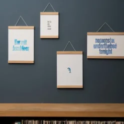 Posterleiste Holz 50 cm – magnetische Leiste aus Eichenholz