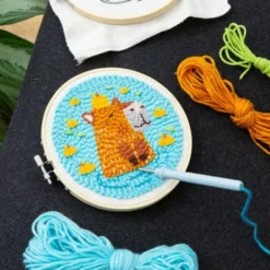 Punch Needle Set - Stickbild Capybara - Lochnadel DIY Stickset Ø 15 cm