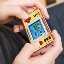 Retro Pocket Spielkonsole - inkl. 153 Spiele (8 BIT)