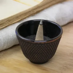 Räucherstäbchenhalter Schale aus Gusseisen schwarz 6,5 cm