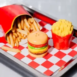 Salz- und Pfefferstreuer Burger & Pommes aus Keramik