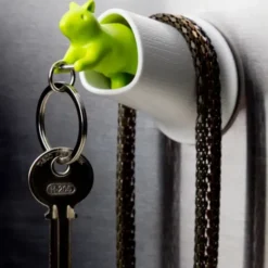 Schlüsselanhänger Eichhörnchen SQUIRREL KEYRING grün-weiß