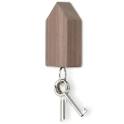 Schlüsselhalter magnetisch in Hausform – Schlüsselhaus Magnetic aus Nussbaumholz