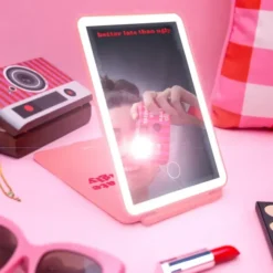 Schminkspiegel mit LED Licht, tragbar – better late than ugly