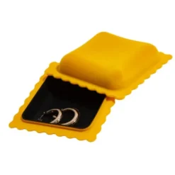 Schmuckbox Ravioli mit Samtbezug in gelb