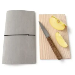 Schneidebrett / Brotzeitbrett klein mit Etui grau - Holzbrett Wandern & Outdoor