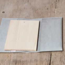 Schneidebrett / Brotzeitbrett klein mit Etui grau - Holzbrett Wandern & Outdoor