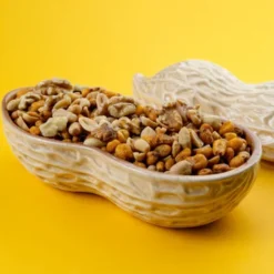 Snackschale Erdnuss – Nussschale aus Keramik mit Deckel