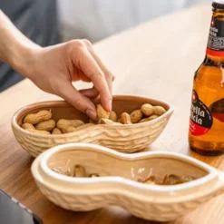 Snackschale Erdnuss – Nussschale aus Keramik mit Deckel