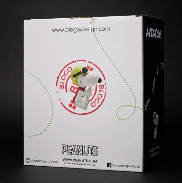 Snoopy Figur Flieger 25 cm, sitzend weiß – Peanuts Dekofigur
