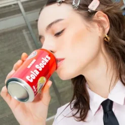 Socken Cola Dose - Getränkedose mit 1 Paar coole Socken, Einheitsgröße