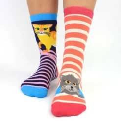 Socken Geschenkbox Hippy Go Lucky – 6 einzelne Socken mit Flower Power Motiv Gr. 39–46