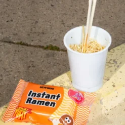 Socken Instant Ramen Chicken