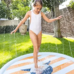 Sprinkler Wasserspielmatte Kinder 150 cm, Hai-Motiv.