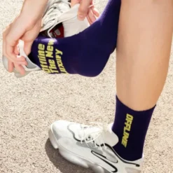 Spruchsocken "Offline is the new luxury"