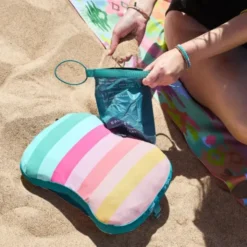 Strandkissen aufblasbar 35 x 27 cm bunt gestreift – mit Staufach & Zusatzbeutel zur Beschwerung